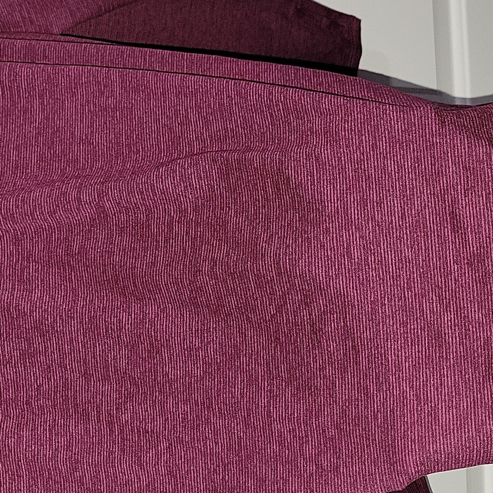 Old Navy Active Go-Dry Quarter Zip Performance Top - Picture 8 of 10